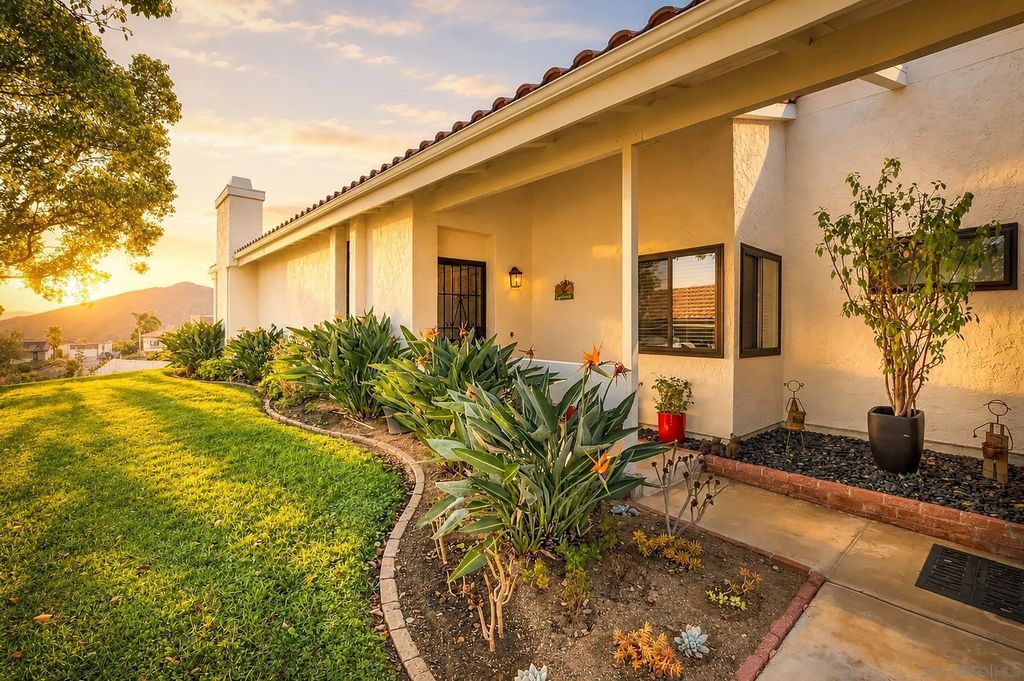 17824 Villamoura Dr, Poway