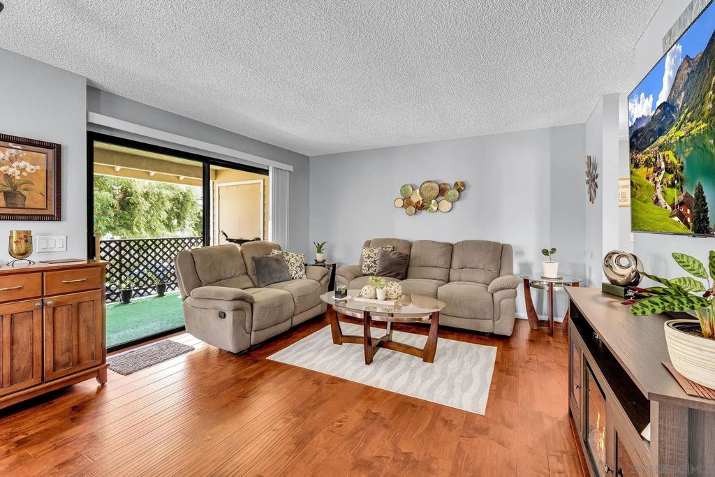 8575 Summerdale Rd 186, MIRA MESA