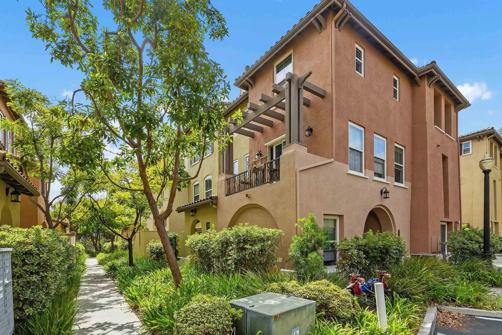 2674 Escala Circle, MISSION VALLEY