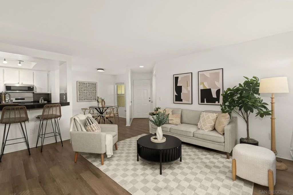 2063 Lakeridge 101, Chula Vista