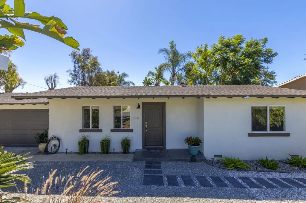 2821 Macdonald, Oceanside