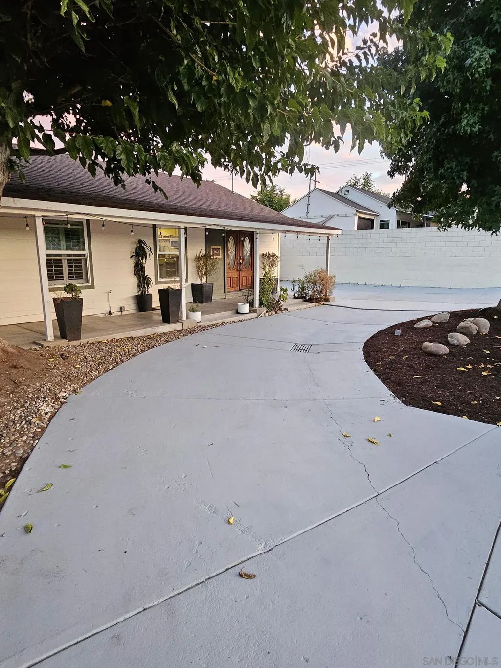 32726 Wesley, Wildomar