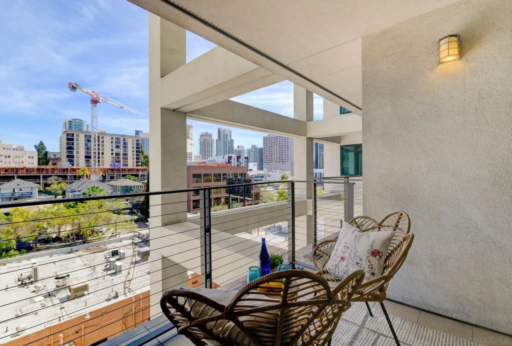 1551 4th Ave 504, DOWNTOWN