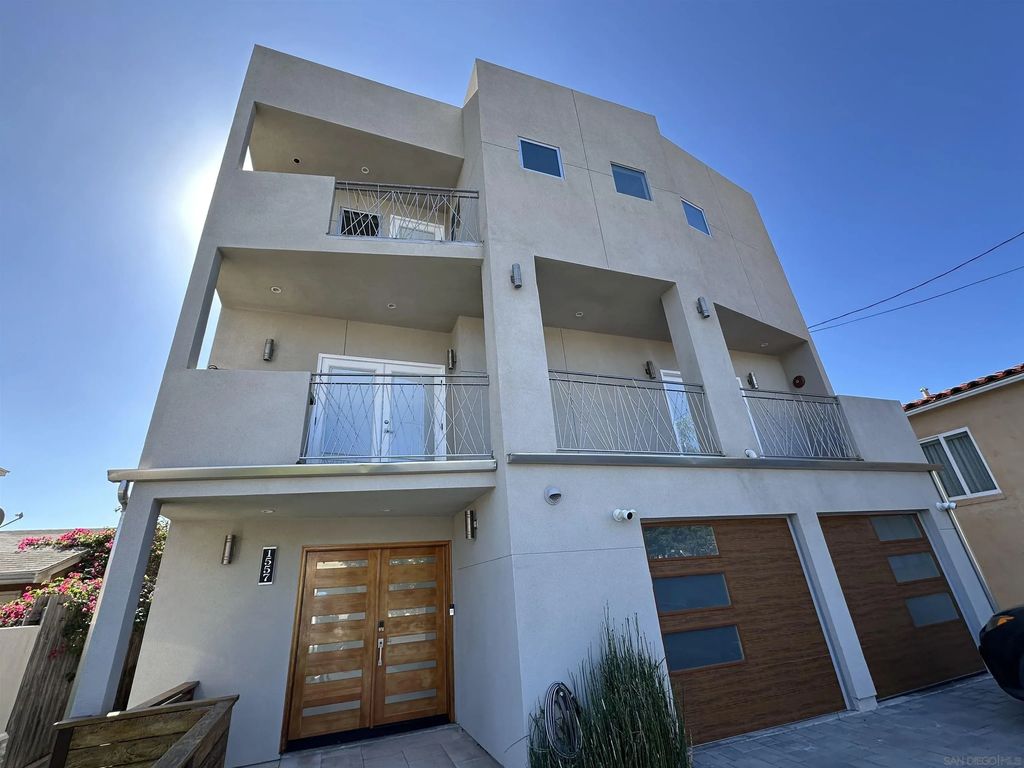 1557 Evergreen Street, POINT LOMA