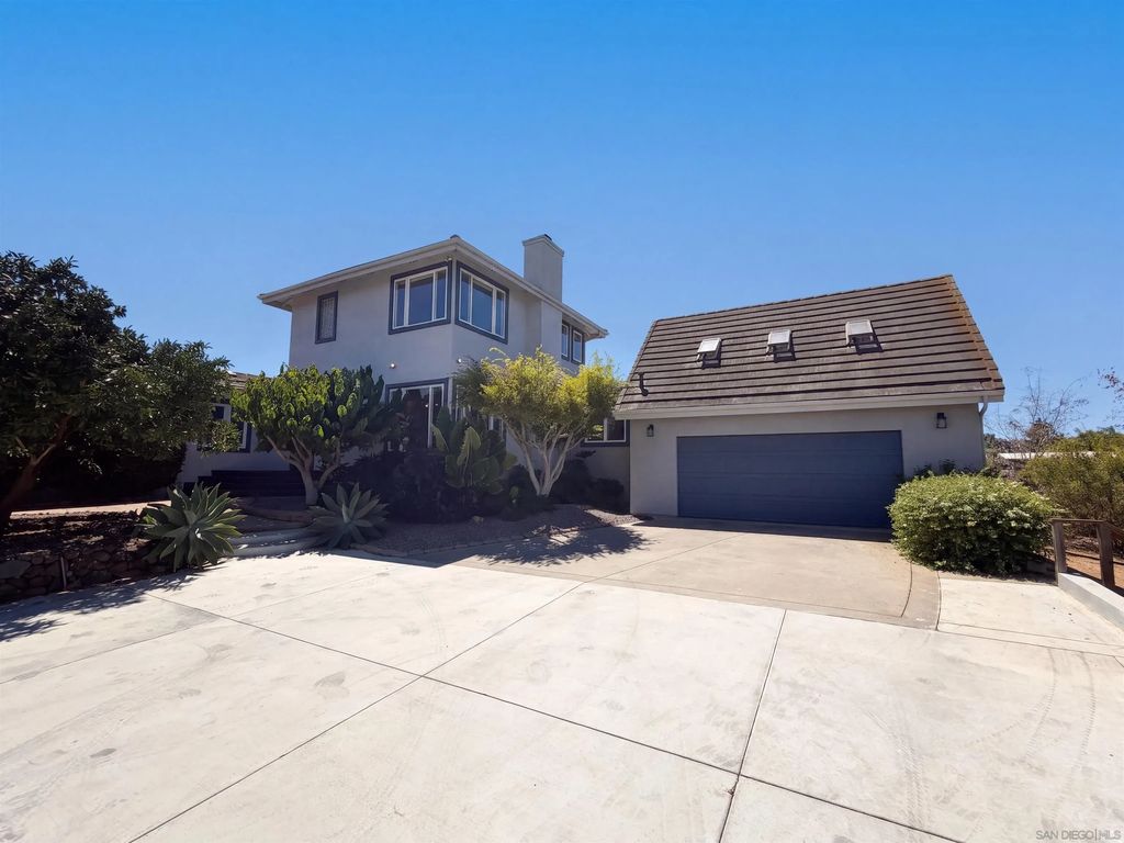 1596 Aldorado, Vista