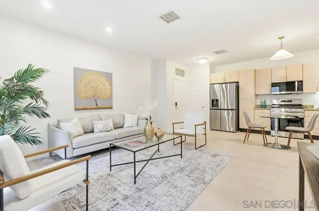 1465 C St 3508, Downtown (DT)