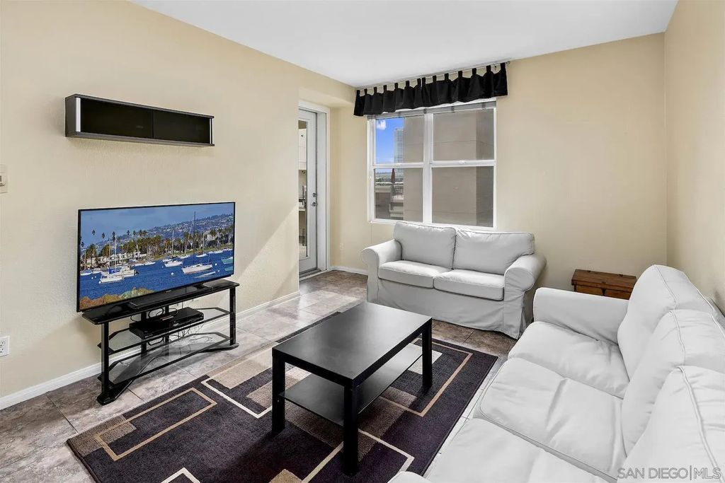 350 K 511, DOWNTOWN