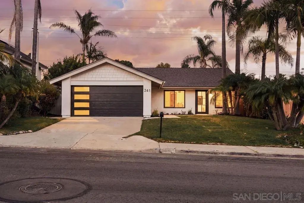 241 Rodney, Encinitas