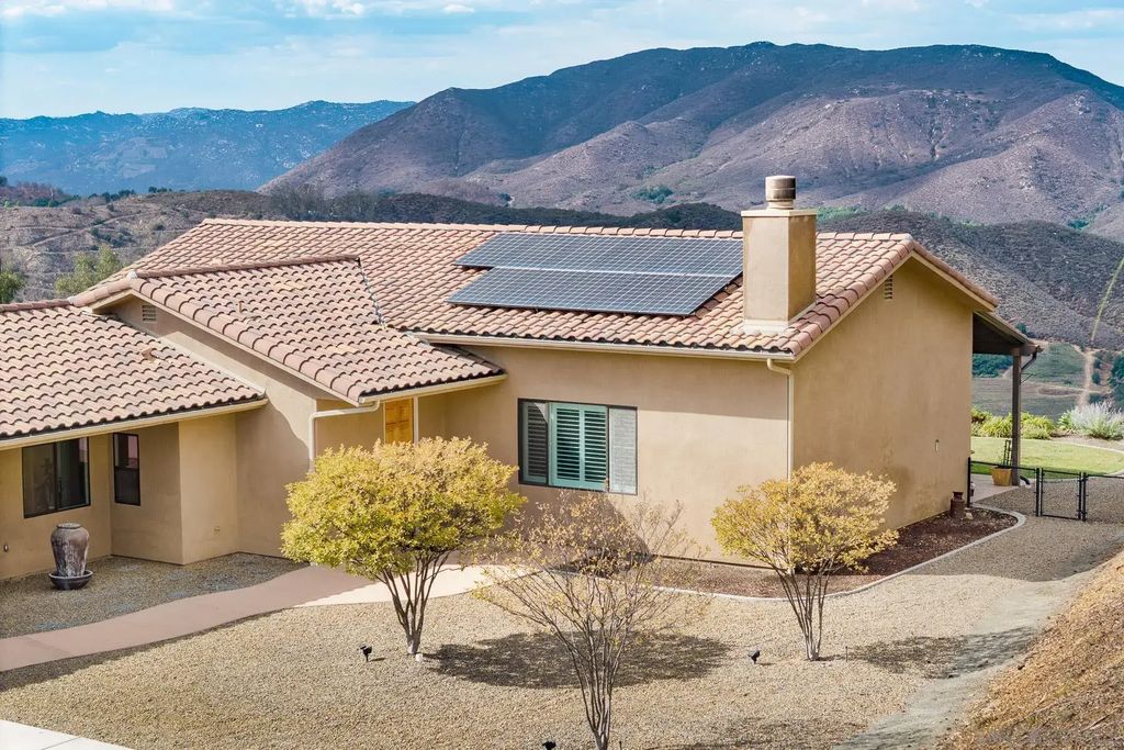 14002 Pauma Vista Drive, Valley Center