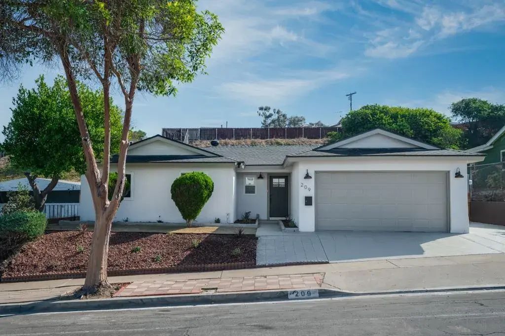 209 Meadowbrook Dr, SAN DIEGO
