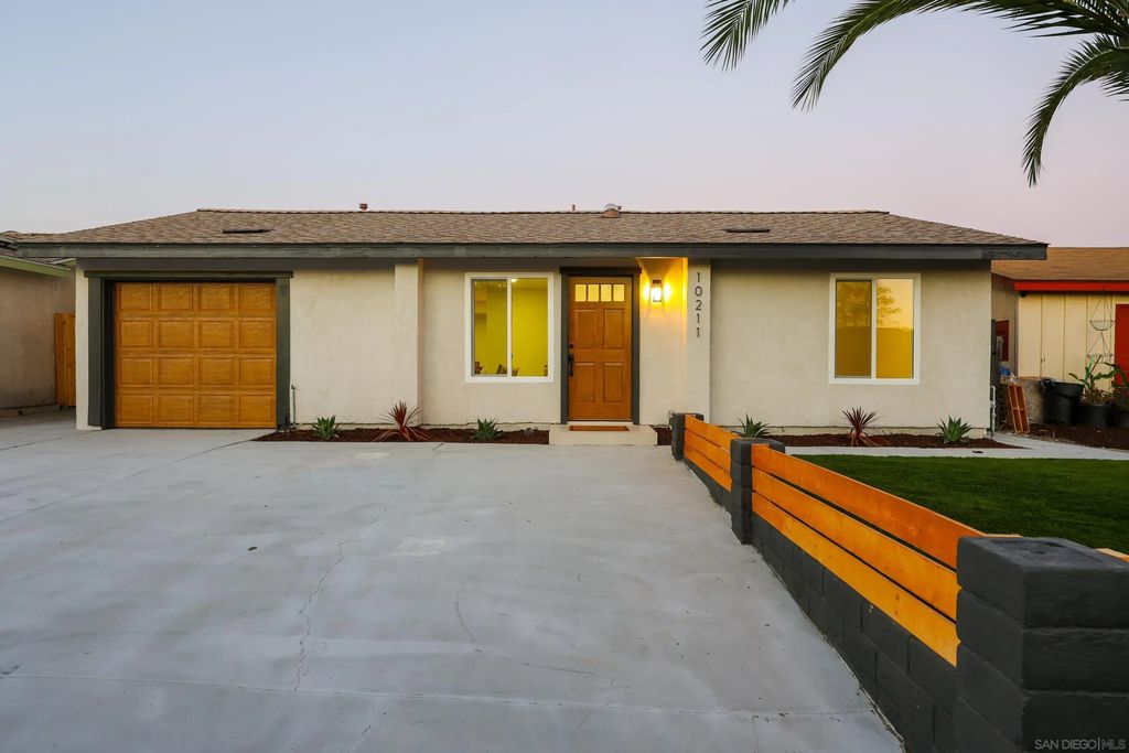 10211 Saluda Ave, MIRA MESA