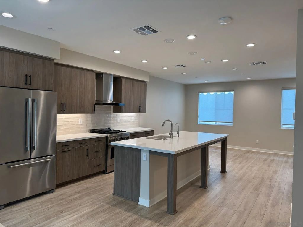 13122 Lumen Way, San Diego.