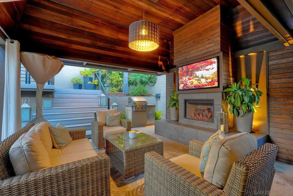 1616 Willow St, POINT LOMA
