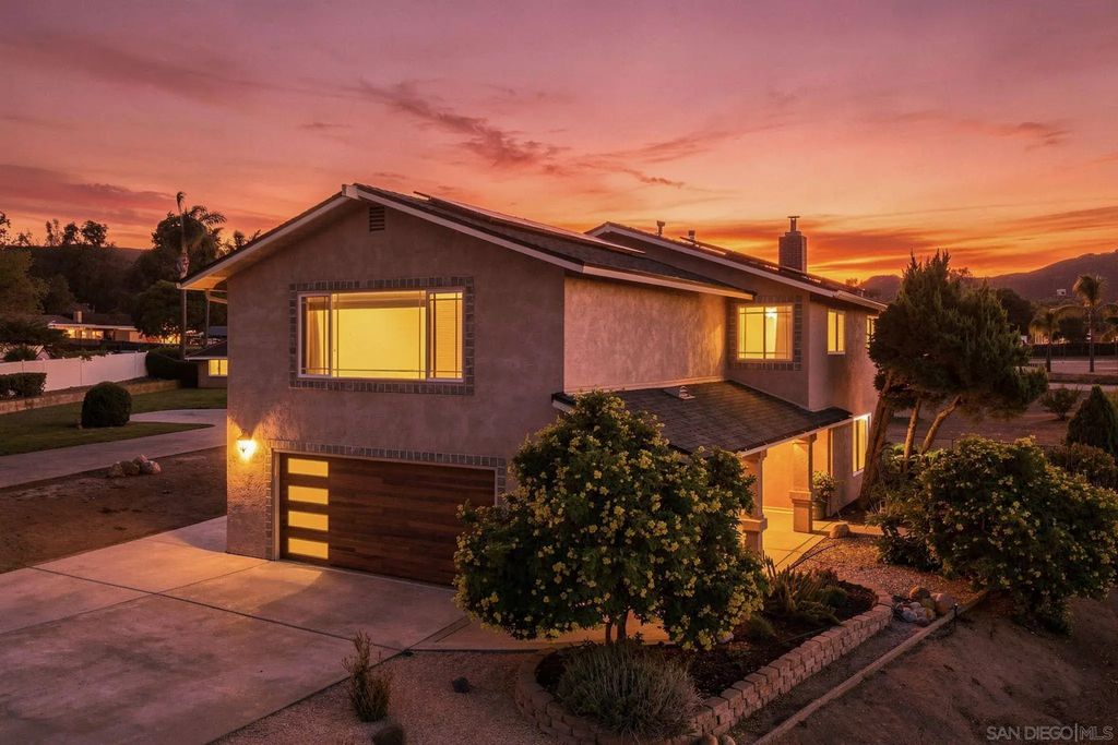 23638 Barrego Way, Ramona