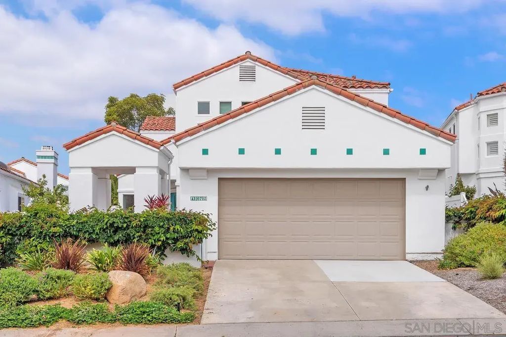 4972 Lerkas Way, Oceanside