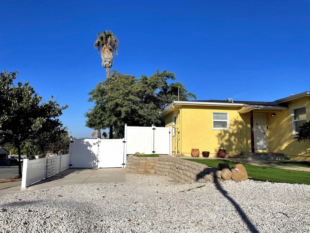 6802 Clara Lee Avenue, Allied Gardens