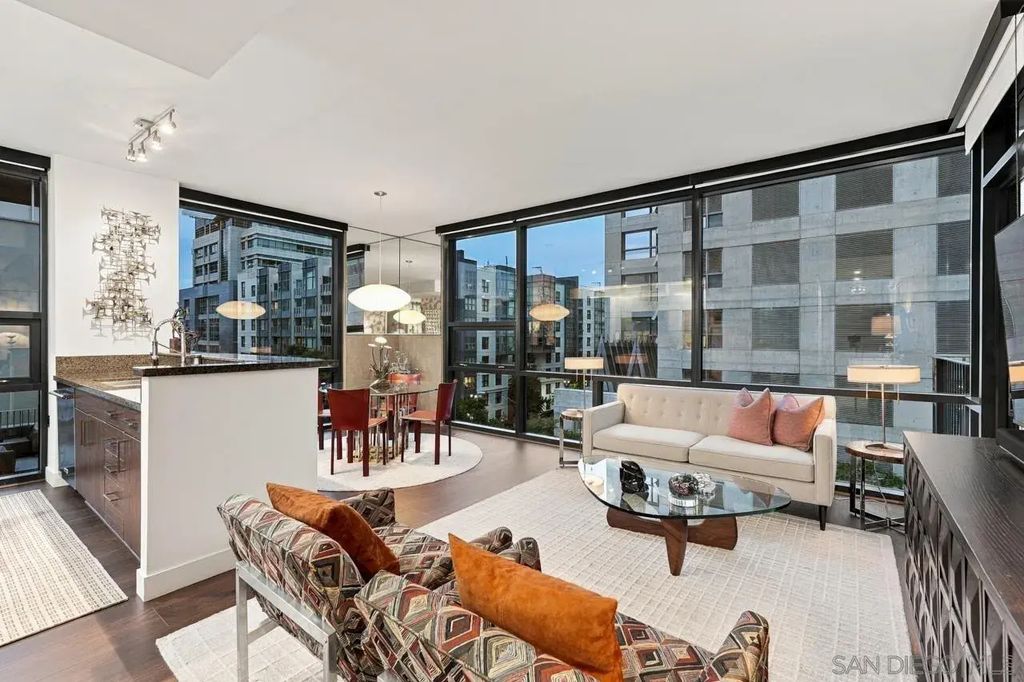 350 11th Ave 631, East Village (400)