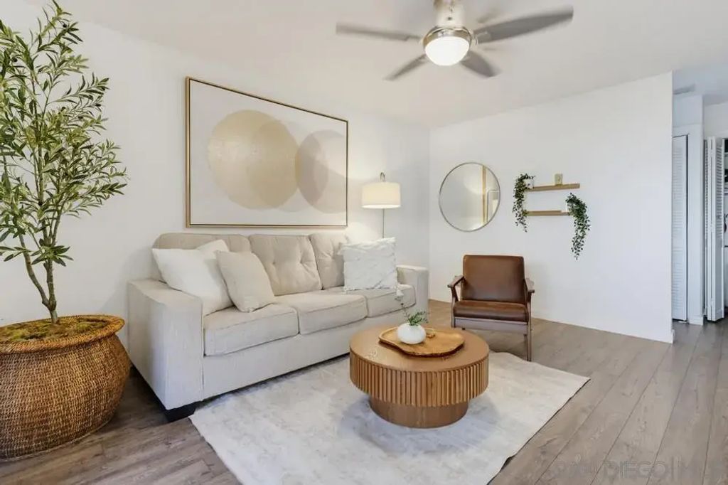 5442 Adobe Falls 5, Del Cerro (337)