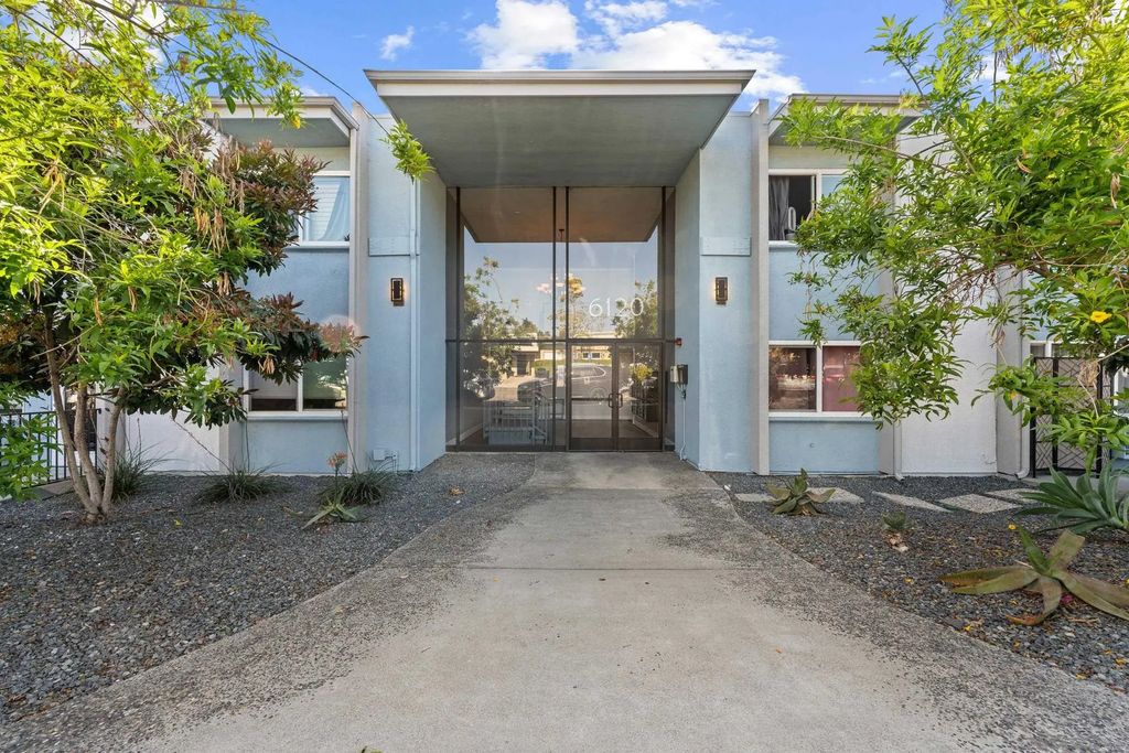 6120 Decena Dr (room 2) 207 (bedroom 2), DEL CERRO
