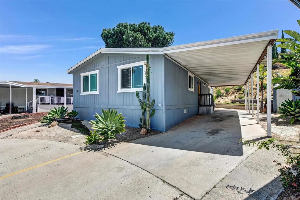 12690 Jackson Hill Dr 25, El Cajon