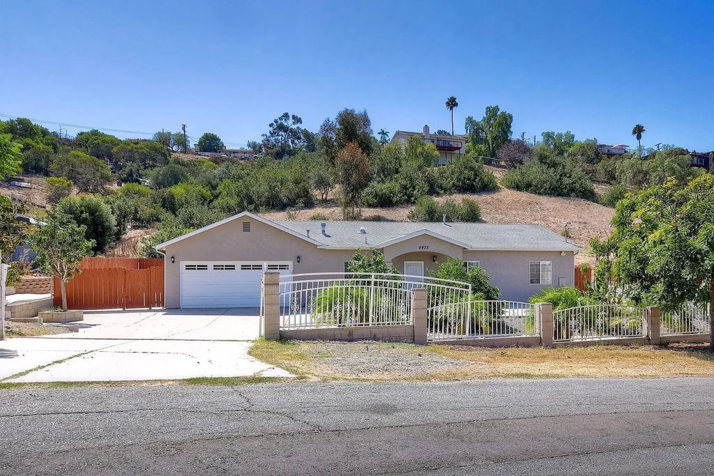 6435 Radio Dr., ENCANTO