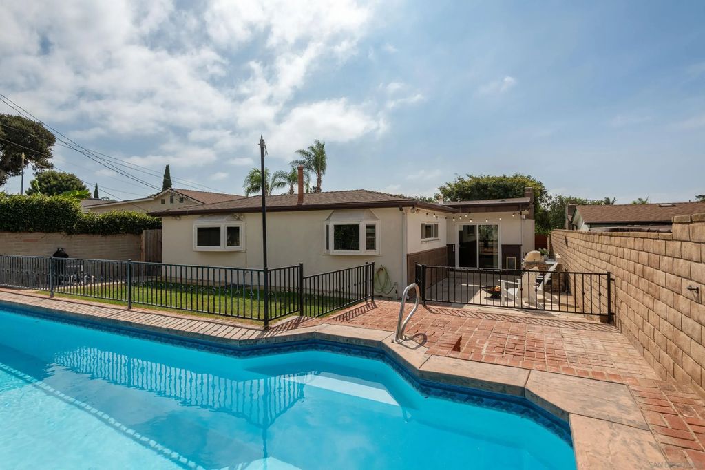 1234 Loring, PACIFIC BEACH
