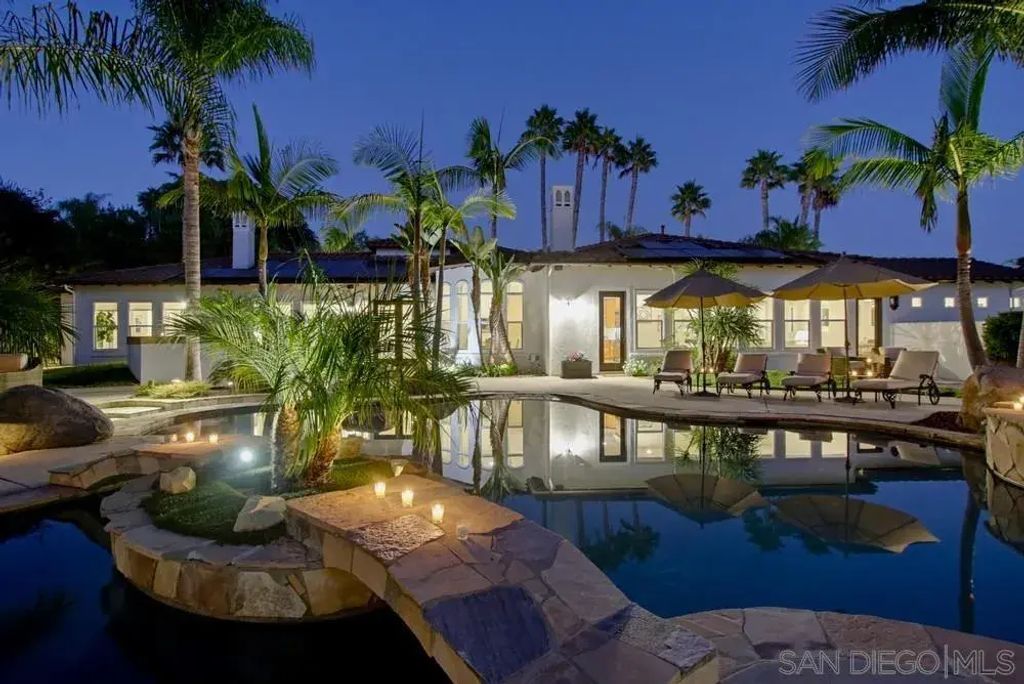 13635 Antelope Station, Poway