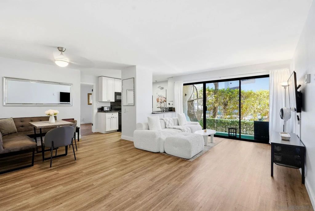 8324 Regents Road 1m, UNIVERSITY CITY
