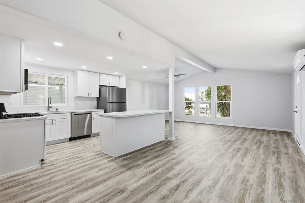 4846 Old Cliffs Road, San Diego