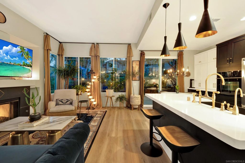 12079 World Trade Dr 4, CARMEL MOUNTAIN RANCH