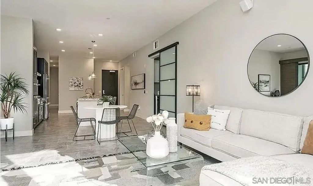 8434 Distinctive Dr, Civita (CIVI)