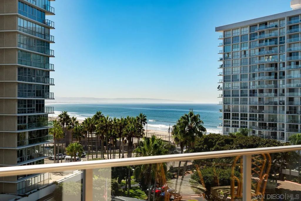 1810 Avenida Del Mundo 601, Coronado