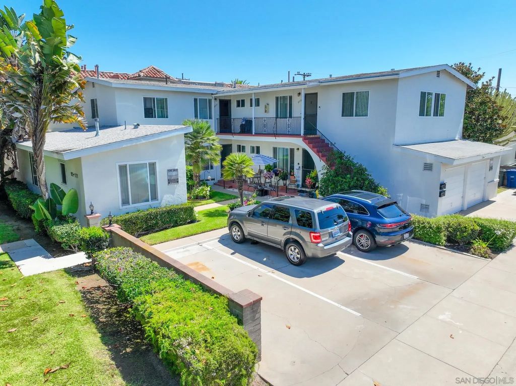 971-79 D Ave., Coronado