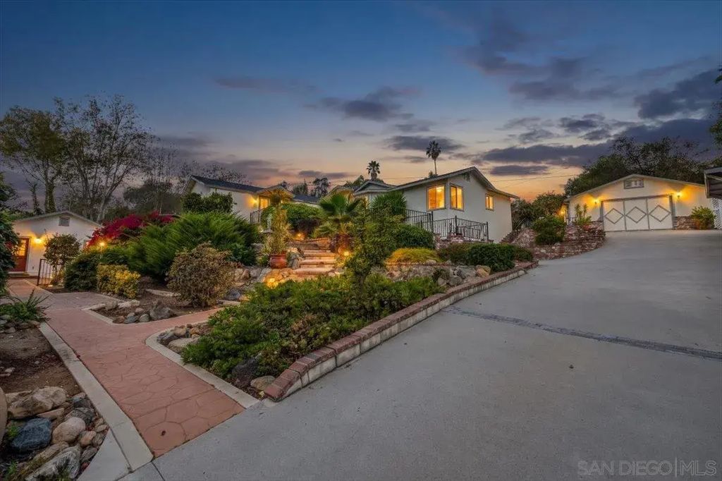 342 Beaumont Dr., Vista