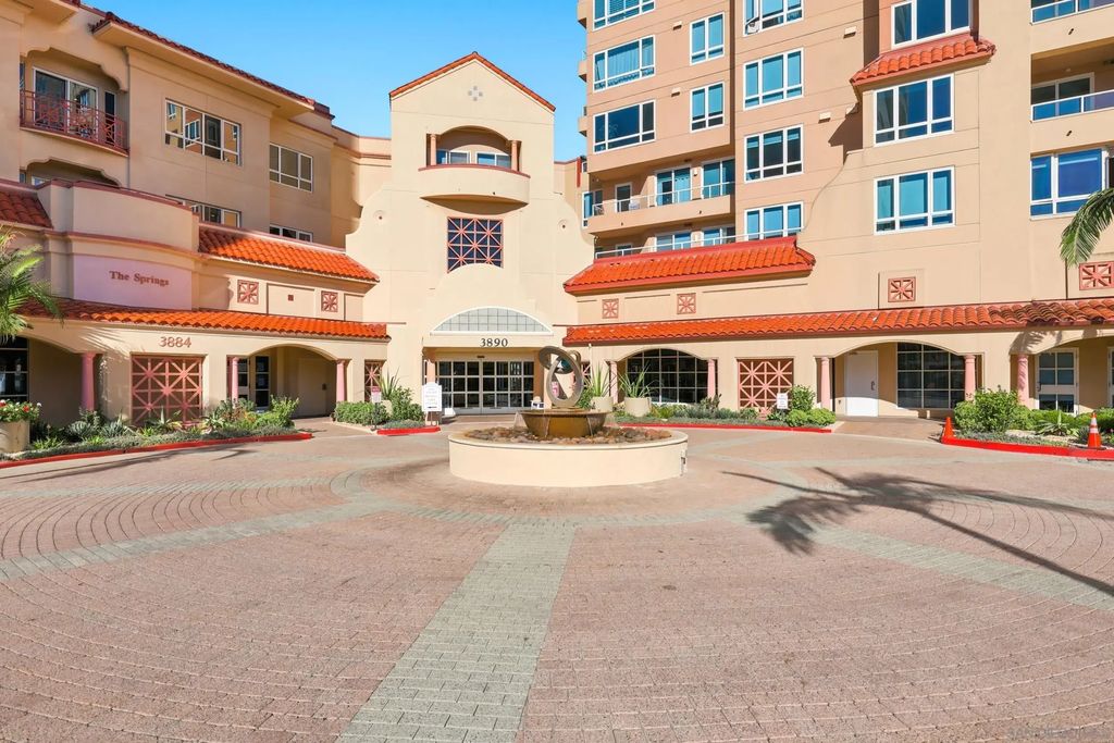3890 Nobel Drive 1107, LA JOLLA