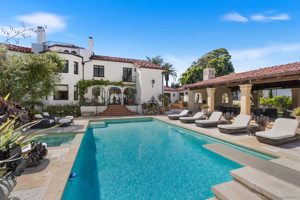 1127 F Ave, Coronado