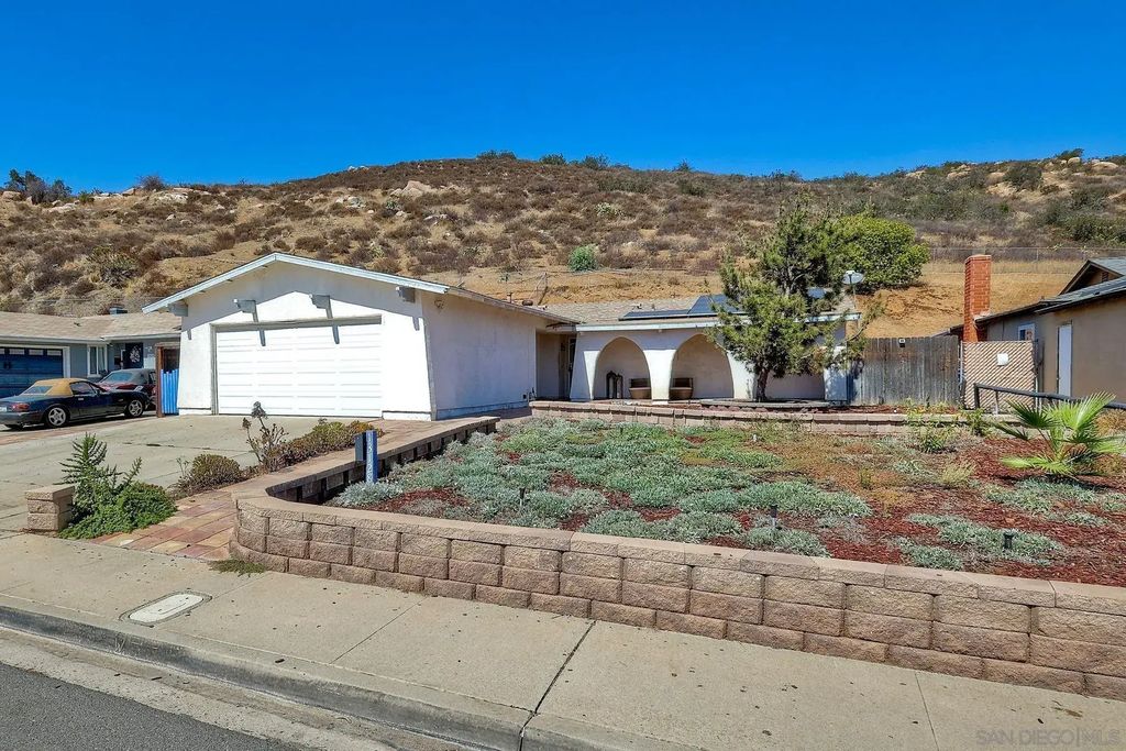 13128 Casa Grande Ave, Lakeside