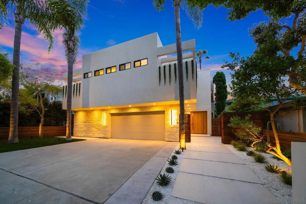 7376 Fay Ave, La Jolla