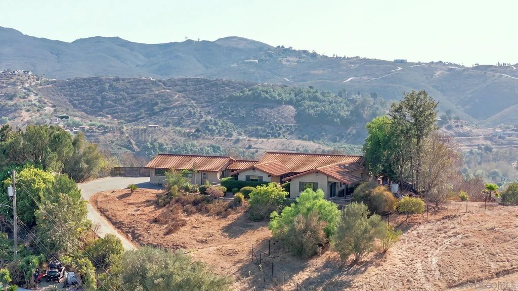 30138 Disney Lane, Vista