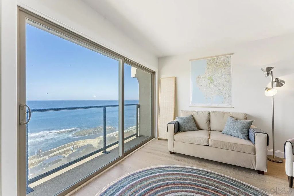 909 Coast Blvd 26, La Jolla