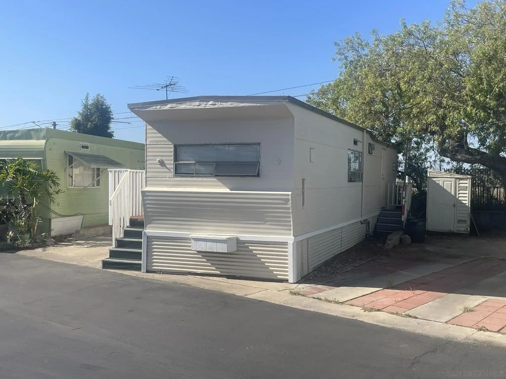 708 H St. 44, Chula Vista