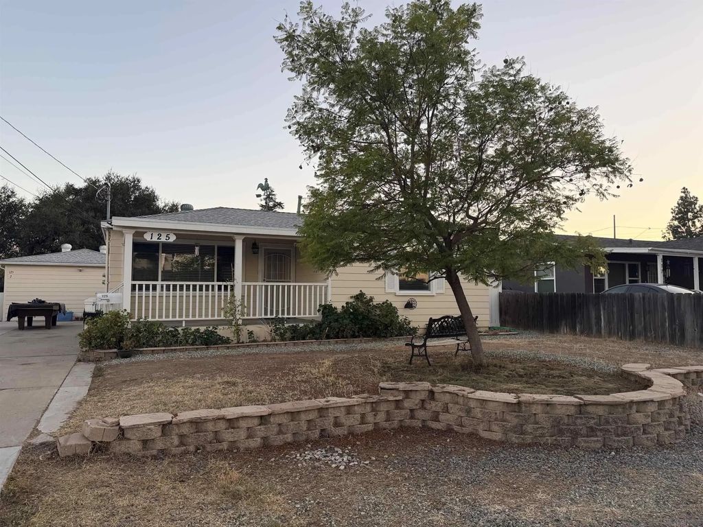 125 Lindell Avenue, El Cajon