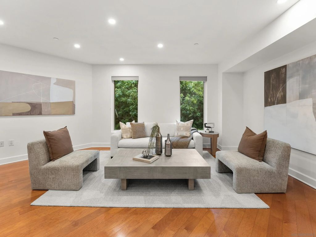 1040 Genter 305, La Jolla