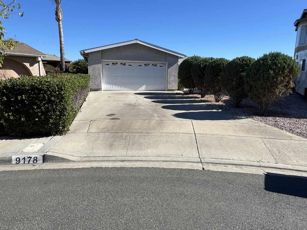 9178 Tonya Lane, Santee