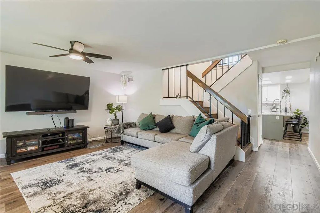5364 Caminito Velasquez, Villa Monterey (VLMT)