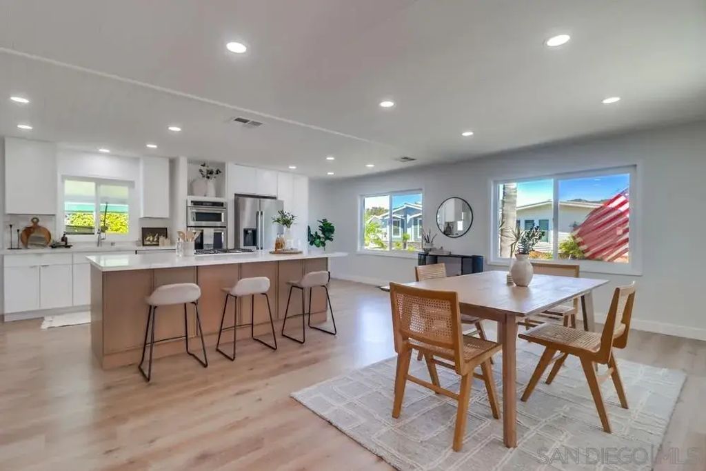 3438 Don Alberto, Carlsbad
