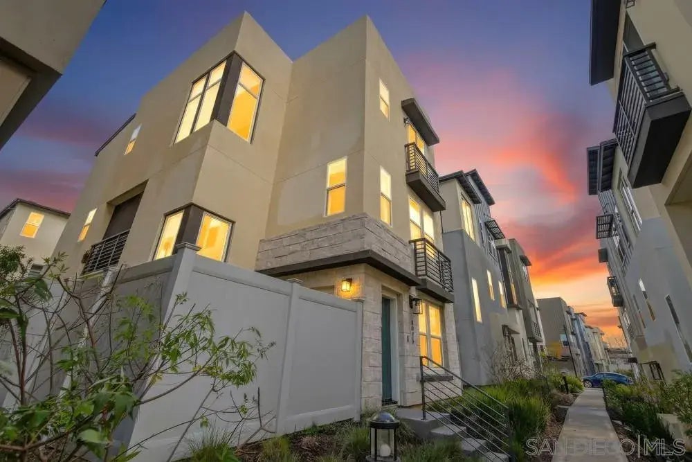 8025 Silvercrest Way, MIRA MESA