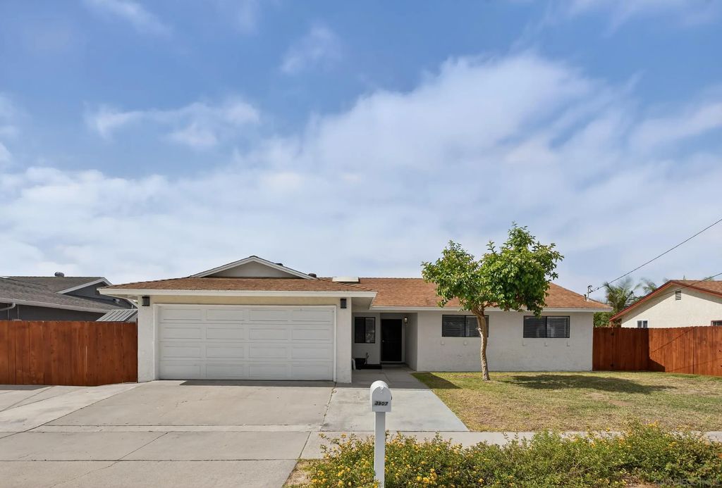 3907 Genine Dr., Oceanside