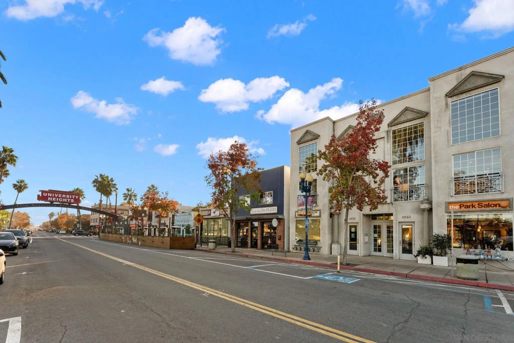 4640 Park Blvd C, UNIVERSITY HEIGHTS