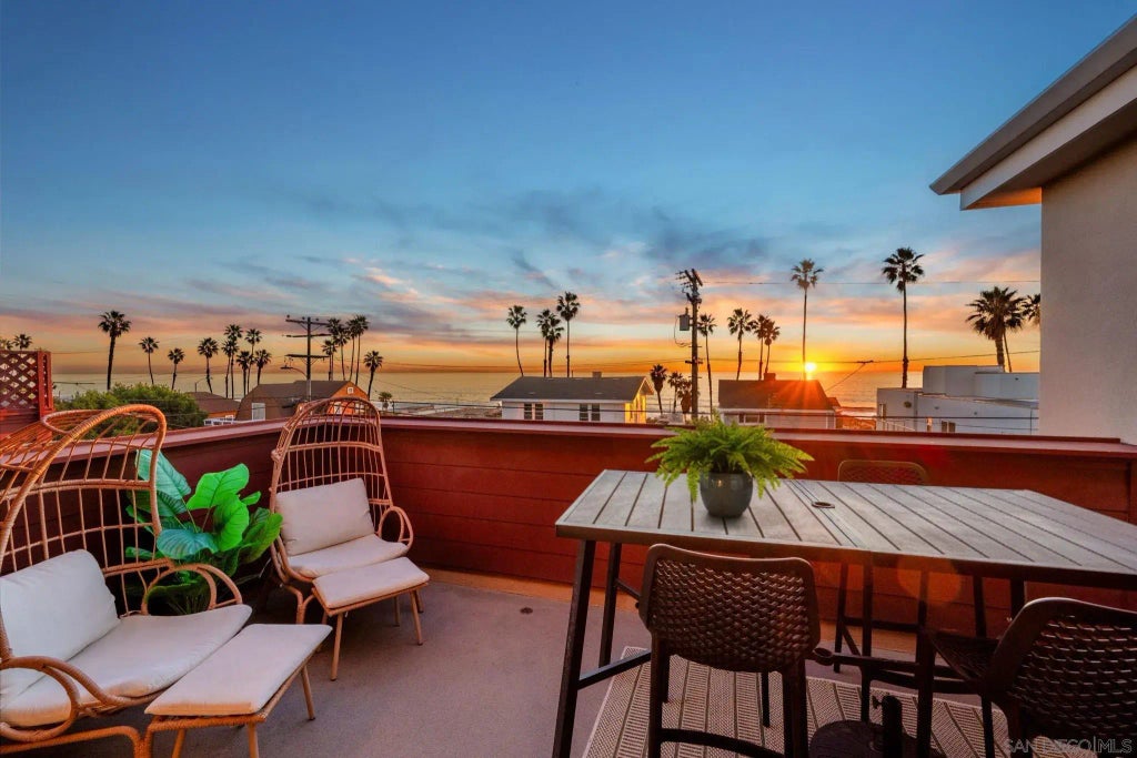 523 S Myers St, Oceanside